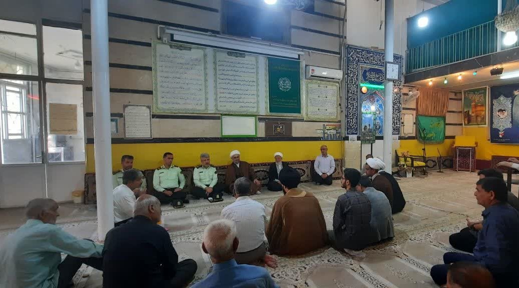 ششمين جلسه شوراي معتمد پليس محله، در مسجد حضرت وليعصر(عج) قم برگزار شد